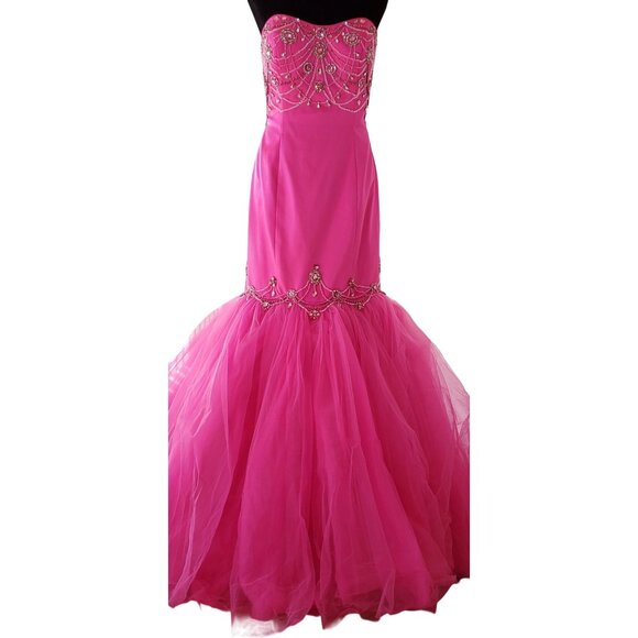 Dolce & Gabbana Dresses & Skirts - Luxury Couture Evening Wedding Cocktail Runway Beaded Crystals Embellished Gown